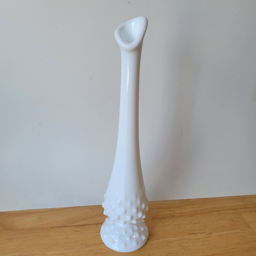 Fenton Elegant White Hobnail Bud Vase Milk Glass 10 Inches Tall